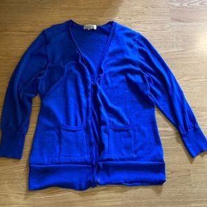 Cabela royal blue button down sweater with front pockets size 2XL
